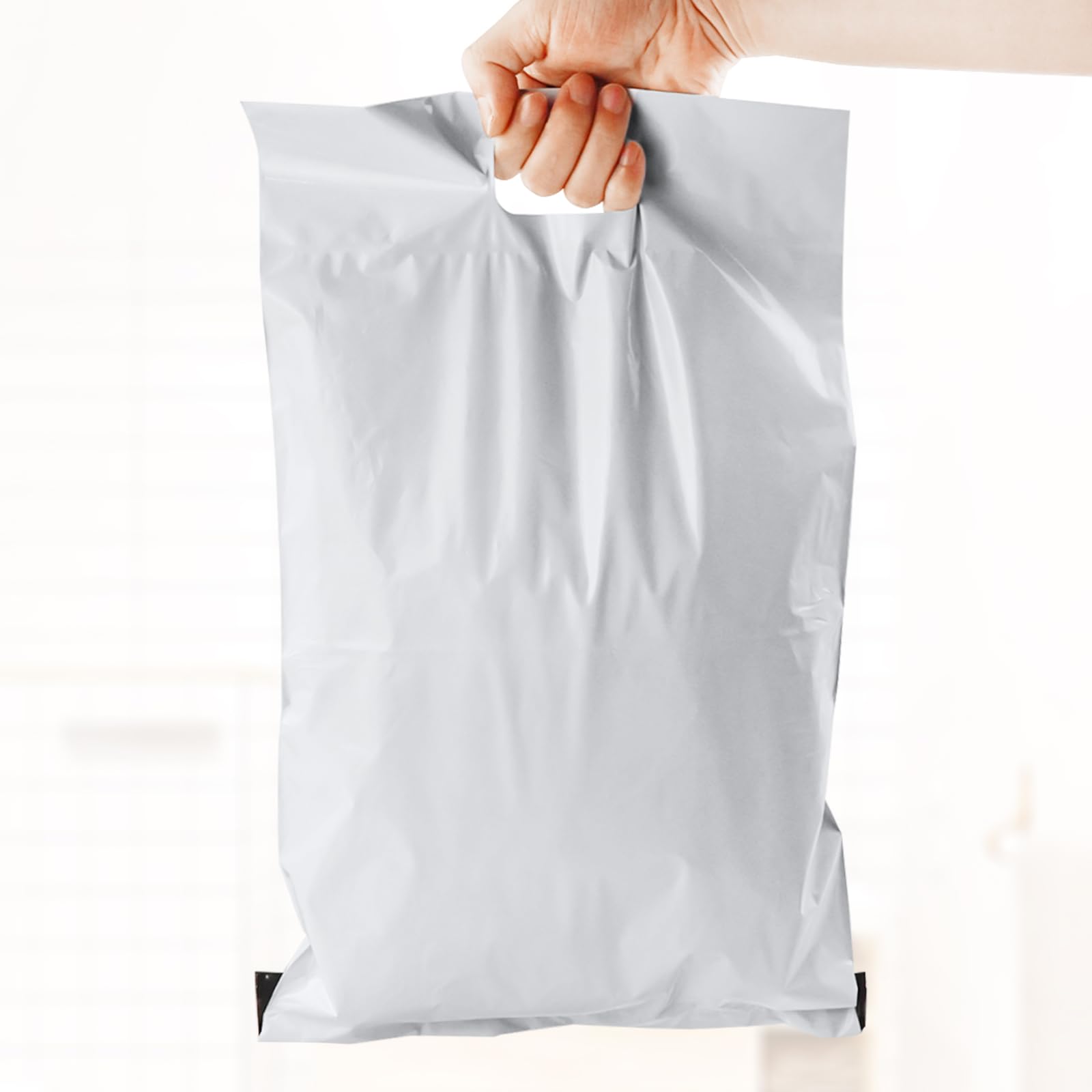 Etenpo white opaque bags offer privacy while disposing in public spaces.