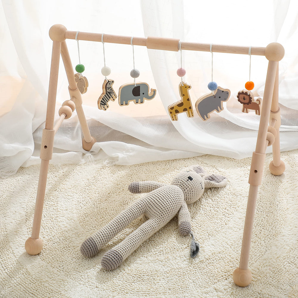 Etucdose wooden baby gym leaf pendant promotes color perception and sensory exploration