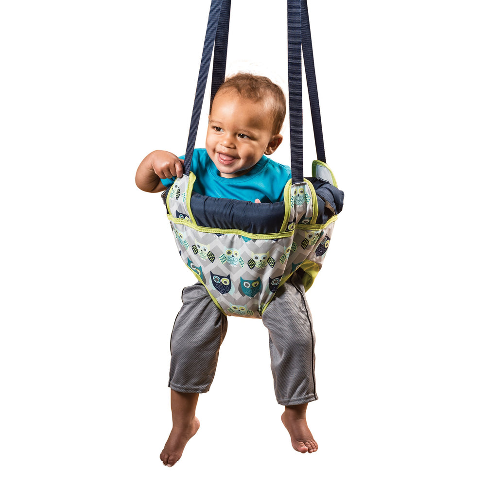Evenflo Exersaucer Owl Door Jumper clamp attachment demonstrates quick tool-free setup.
