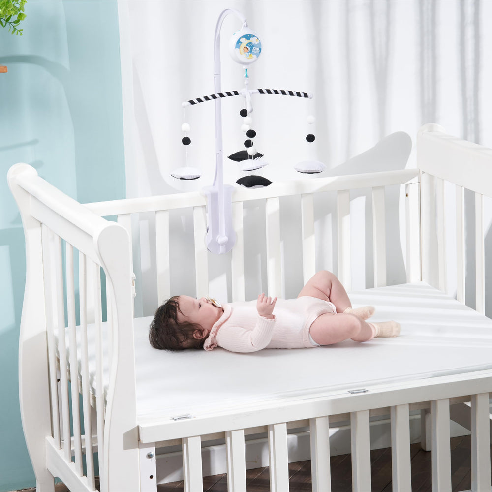 EverLove Montessori Mobile is compatible with crib rails up to 1.54 inches