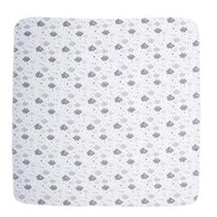 Everyday Kids baby swaddle blanket demonstrates easy wrapping and snug coverage.