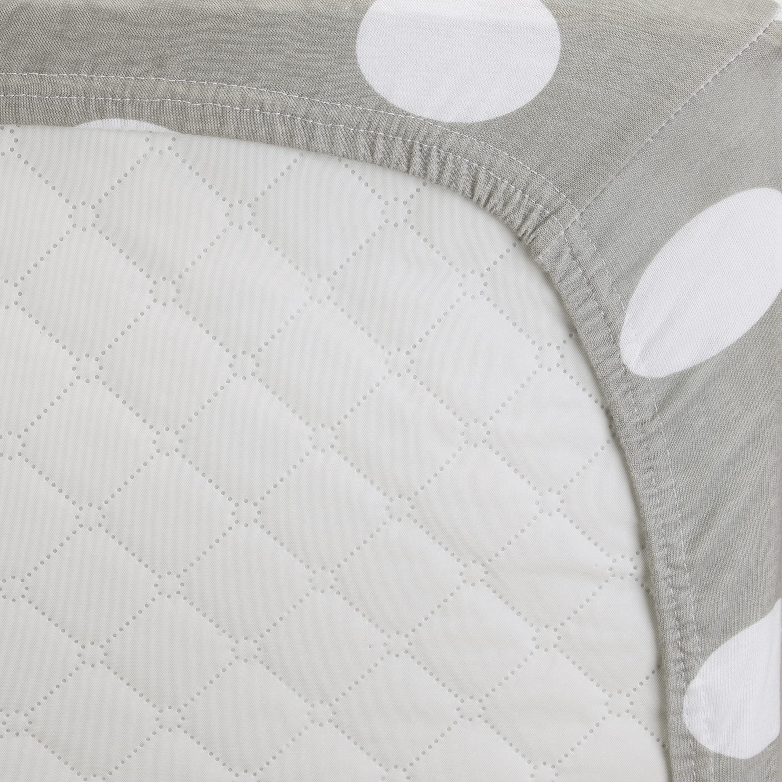 EVERYDAY KIDS changing pad cover no-fade design maintains color after washes