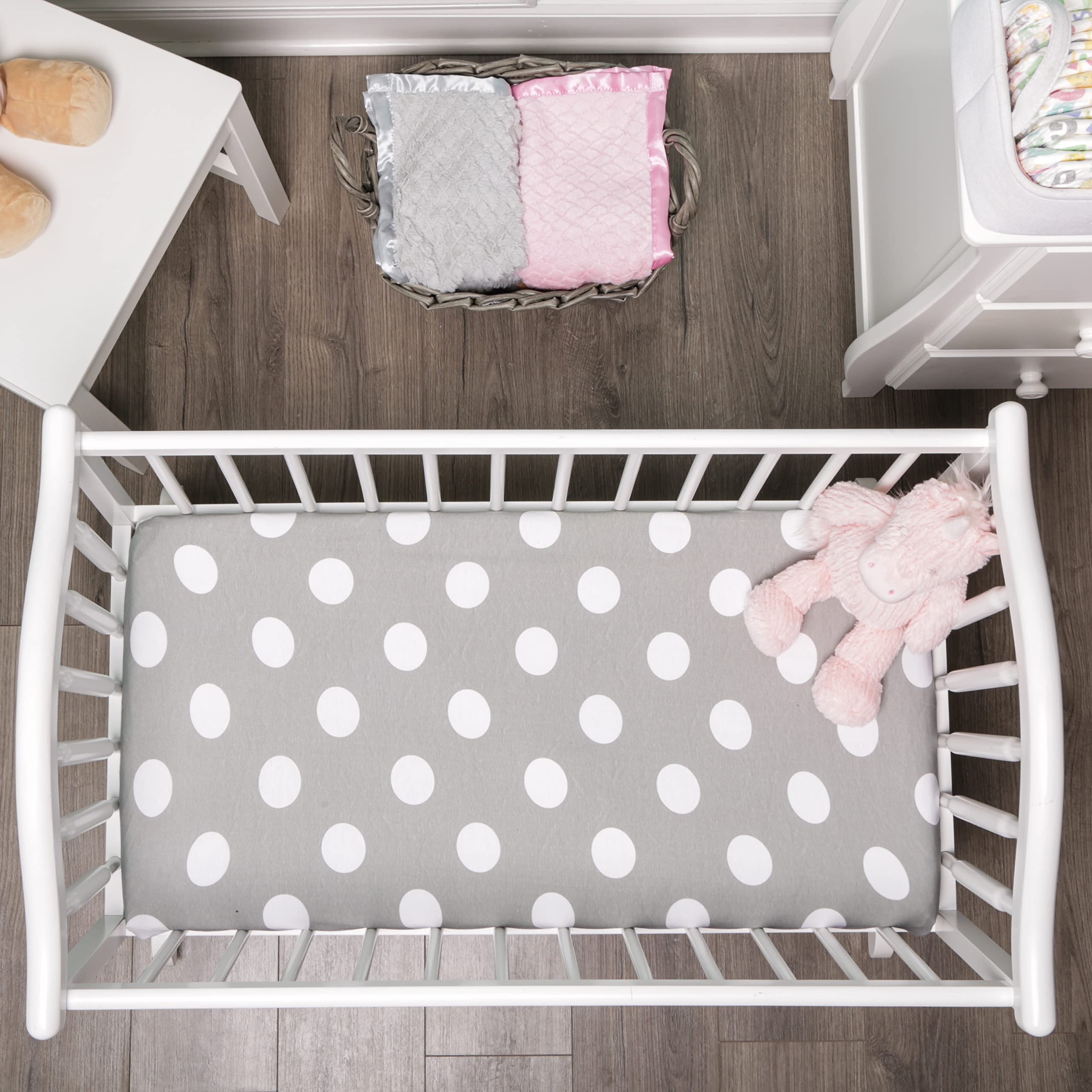 EVERYDAY KIDS cradle set fits standard 18 x 36 inch mattresses