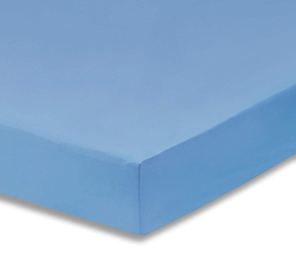Everyday Kids crib sheet in soft microfiber, gentle on skin, cozy for nap times nightly.