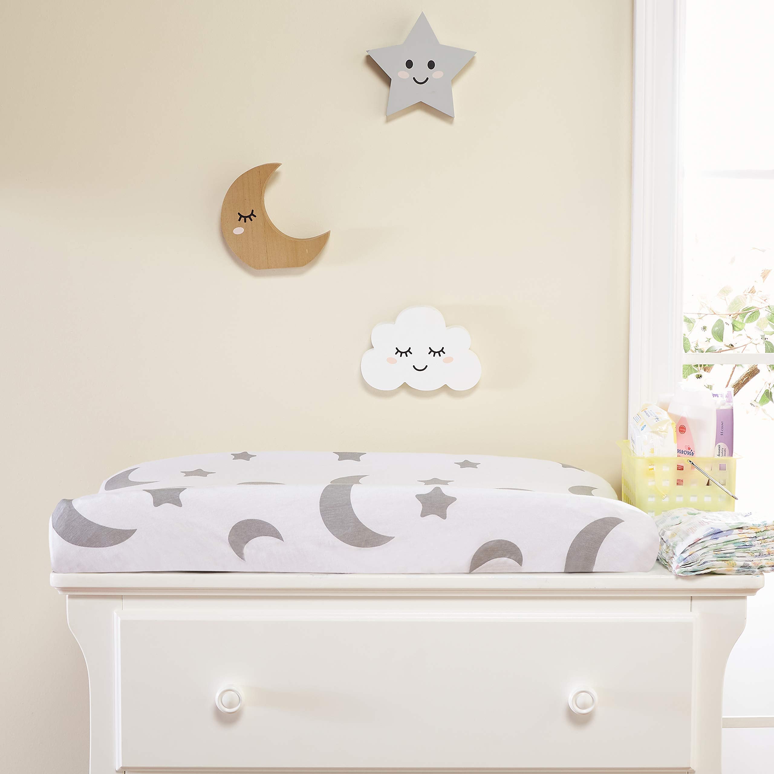 Everyday Kids machine-washable no-fade design keeps colors vibrant after washing.