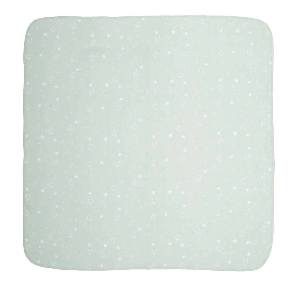 Everyday Kids nursery setup image emphasizes versatile use in crib or stroller.