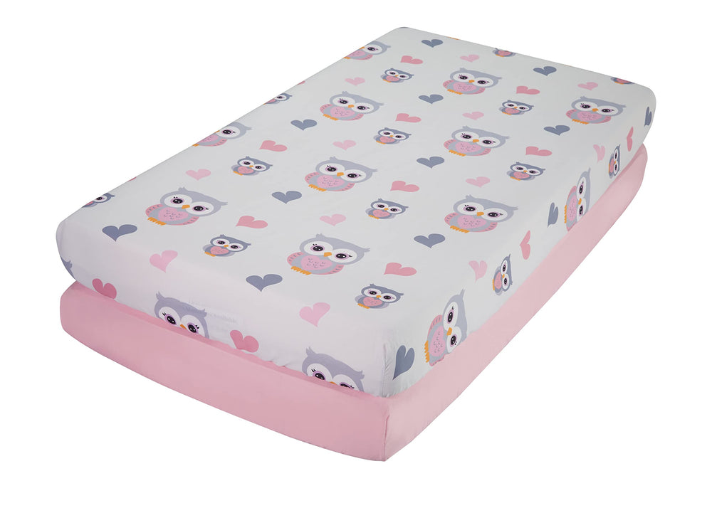 Everyday Kids Sweet Owls Pink crib sheet fabric close-up highlights breathable microfiber.