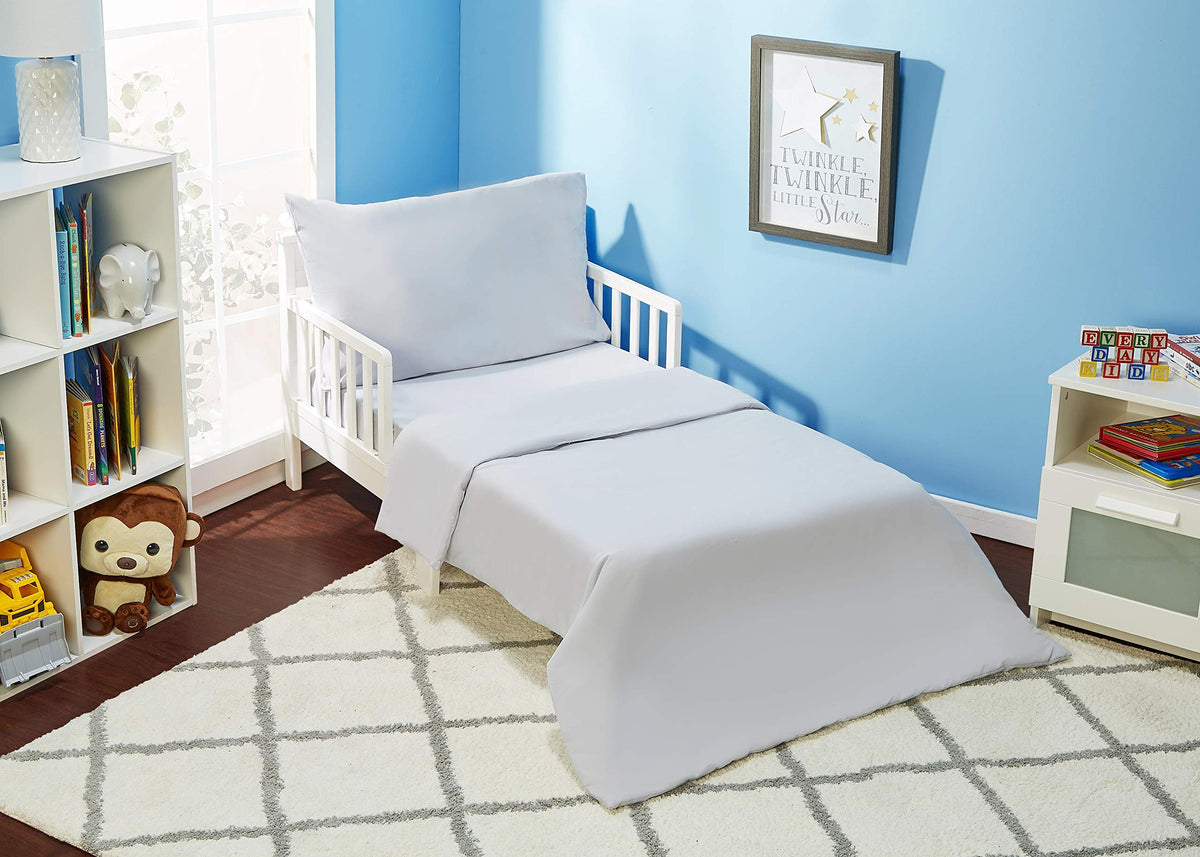 Everyday Kids solid grey comforter in soft microfiber for breathable, fade-resistant toddler sleep.