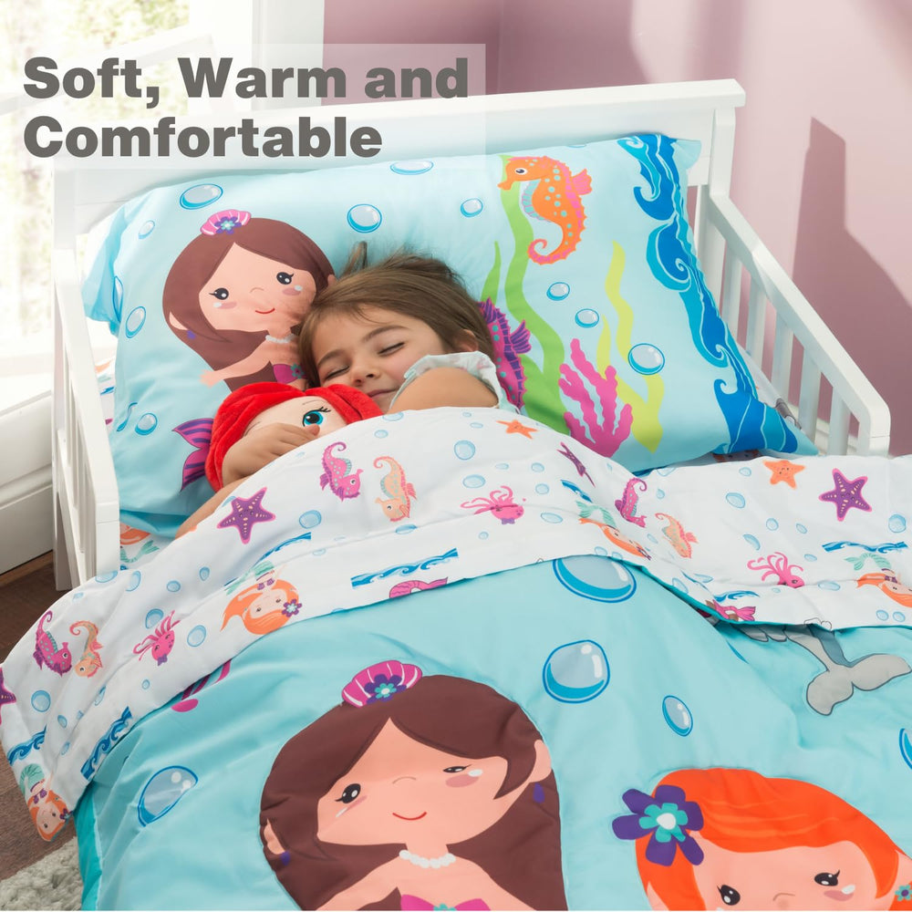 Everyday Kids 4-piece bedding set unboxing view highlights color and pieces