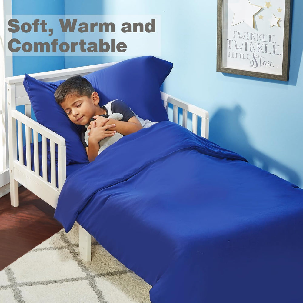 Everyday Kids solid-navy-fitted-sheet illustrates snug mattress compatibility