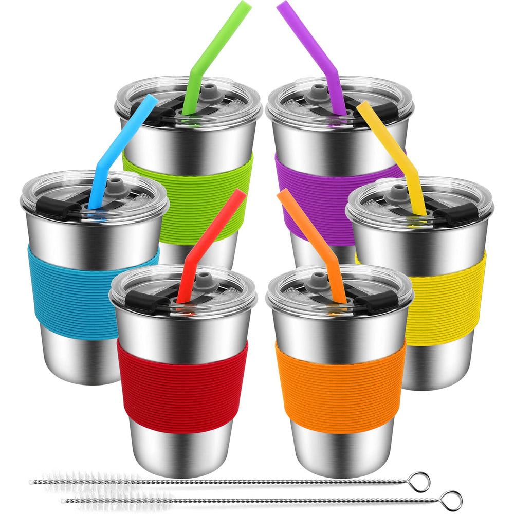 EWSNmata kids cups with spill-proof lids shown during travel for mess-free use