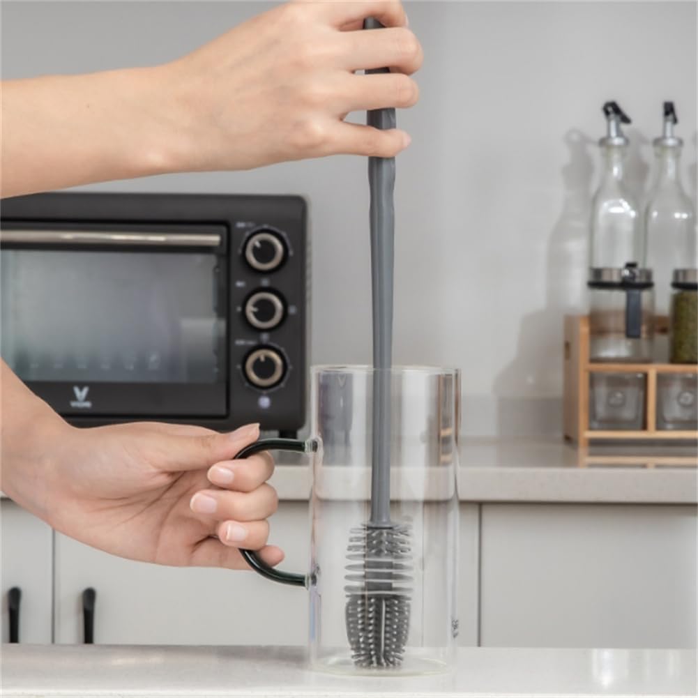 EYAKEG BPA-free bottle brush reduces odors with durable silicone bristles