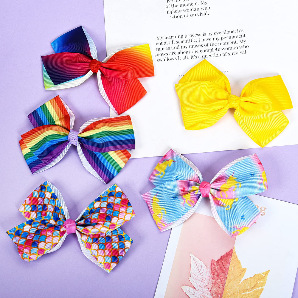 Eyegla hearts pattern bow enhances cute party accessory.