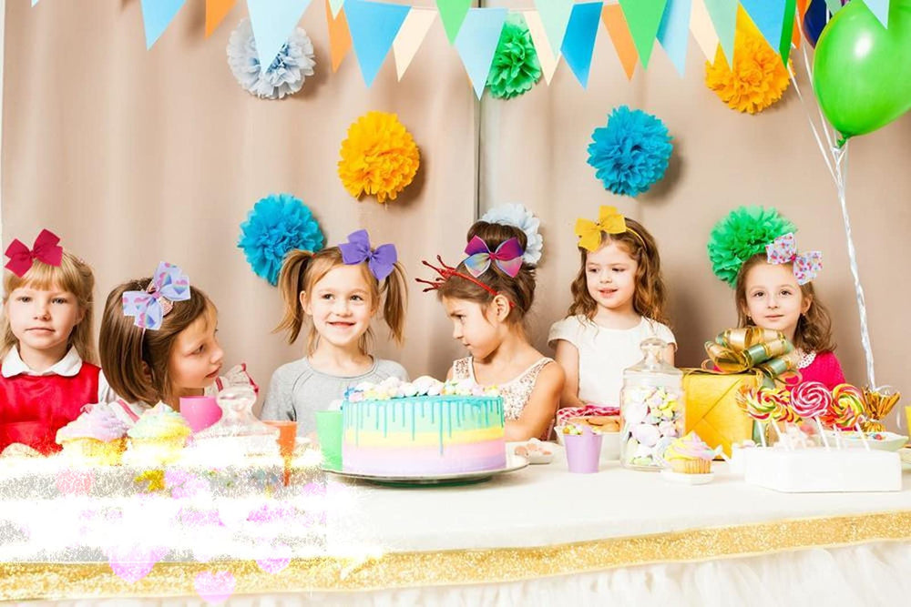 Easy-to-wear Eyegla hair bows ideal for daily dress-up and photos.