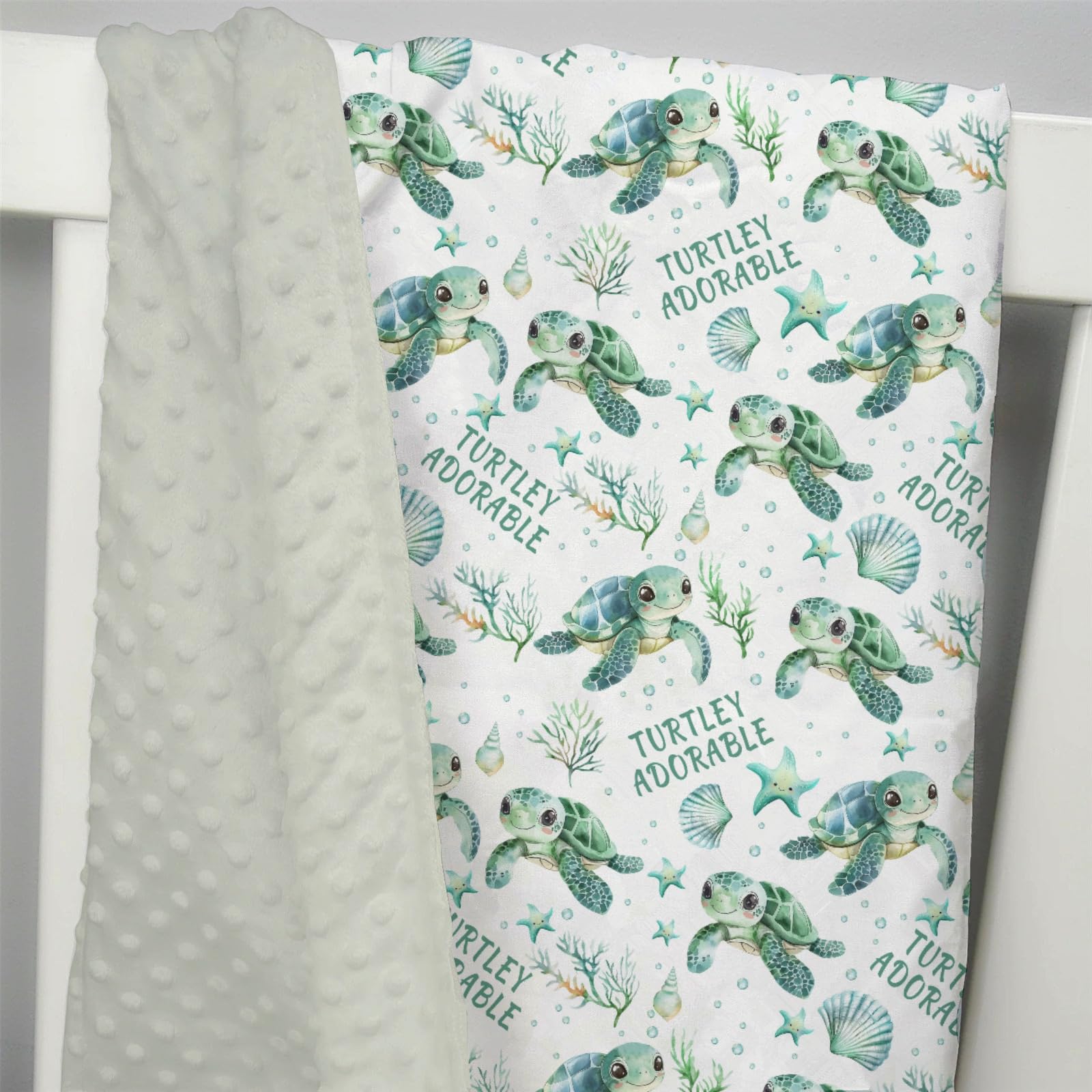 EyMzcod stroller blanket on-the-go shows portable warmth for outings.