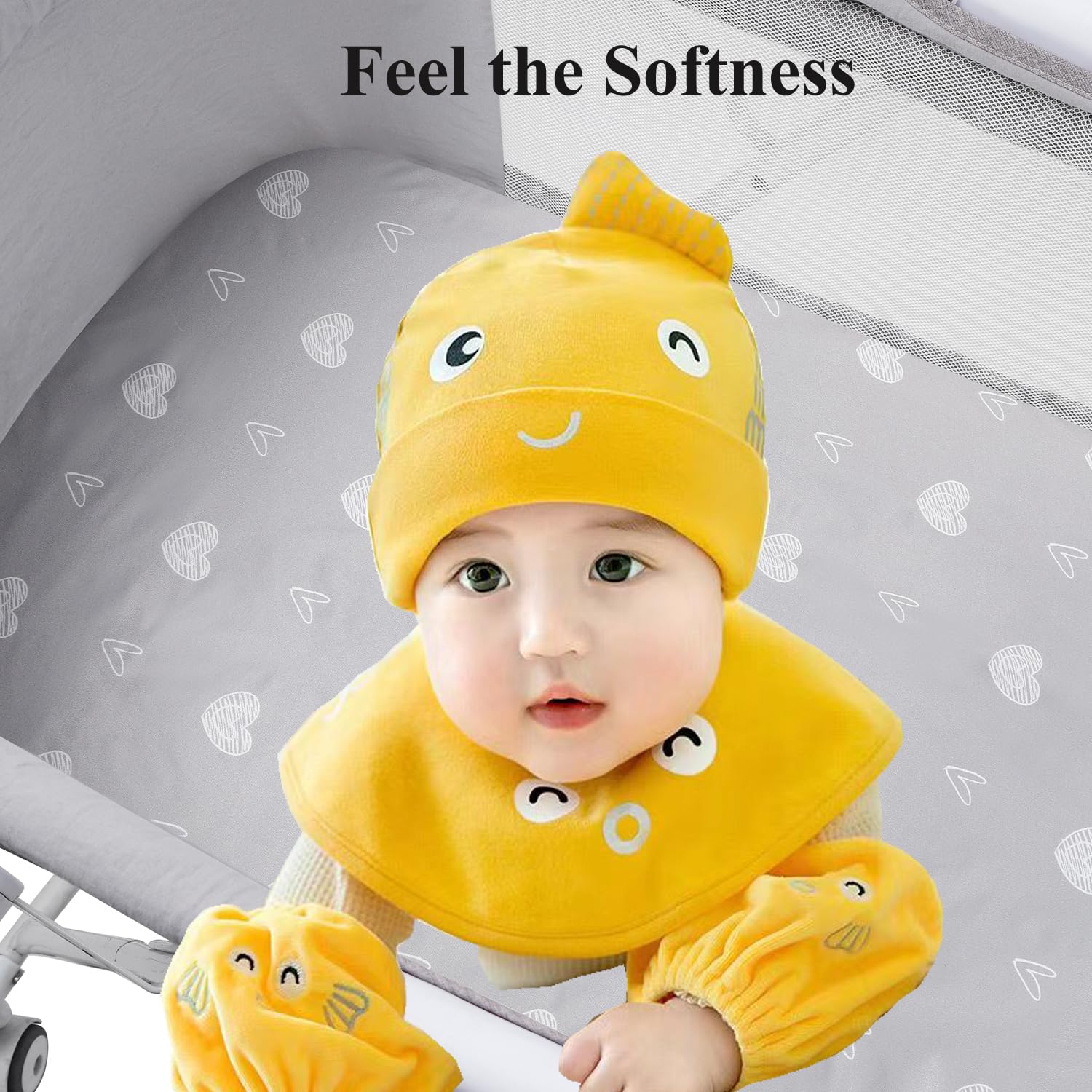 Fadacudan gray-love-stars bassinet sheet adds gentle style with practical colorways.