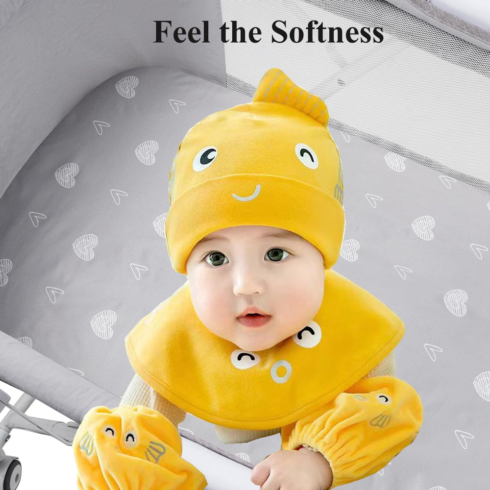 Fadacudan gray-love-stars bassinet sheet adds gentle style with practical colorways.