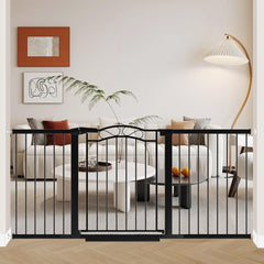 Fairy Baby wide gate door black handle close-up shows smooth auto-close action