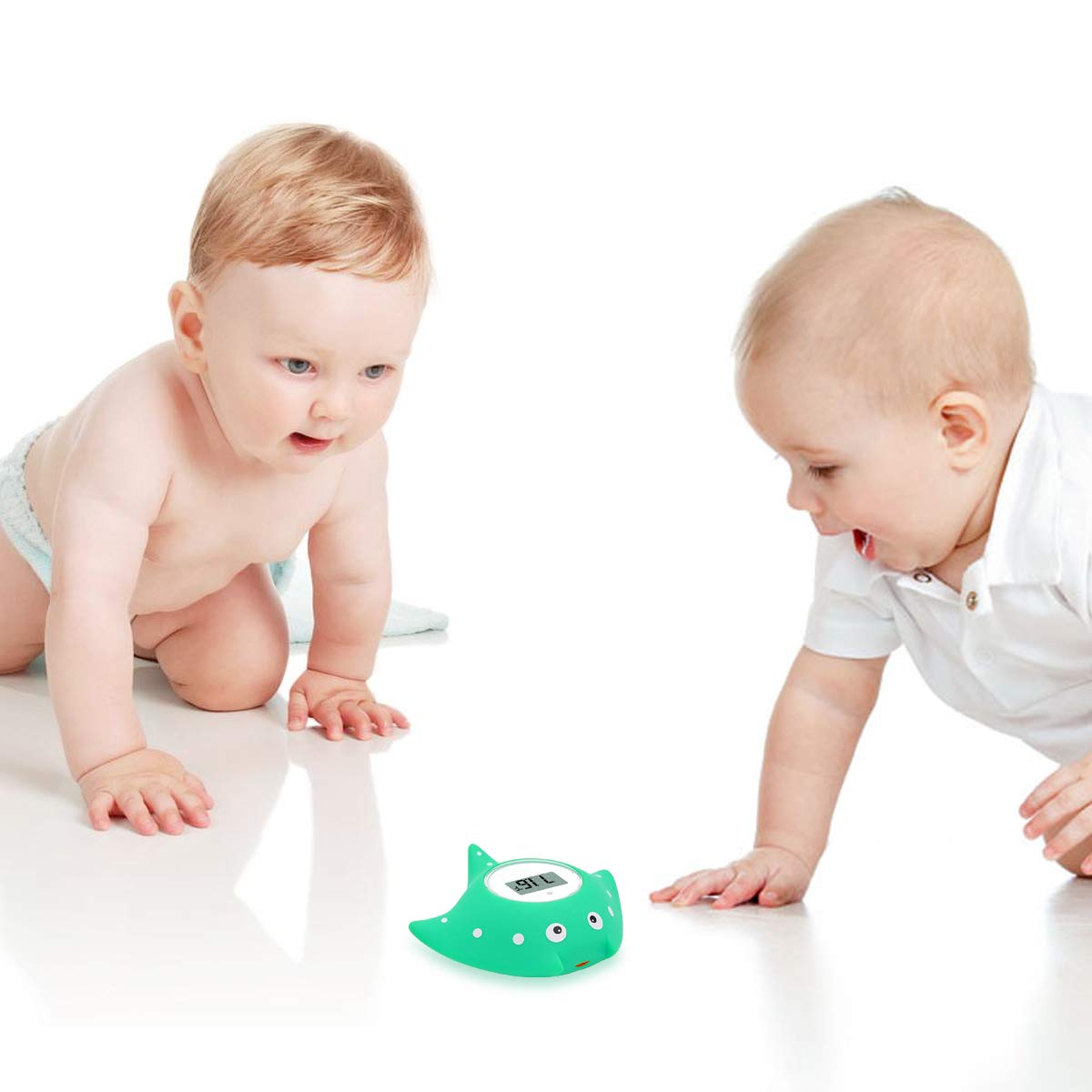 Famidoc bath thermometer floating blue playful design supports engaging bath routines