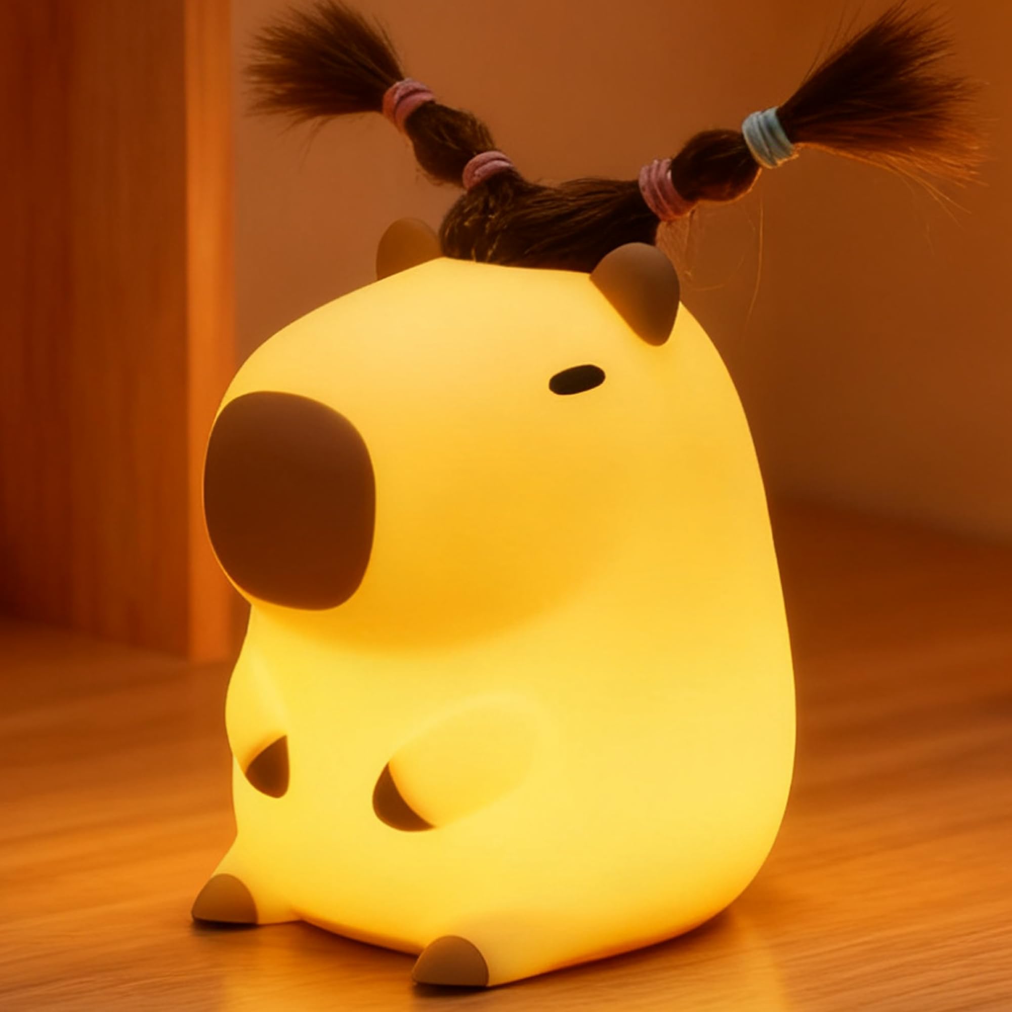 FAMIDUO capybara night light shows hair-style design for creative play at bedtime