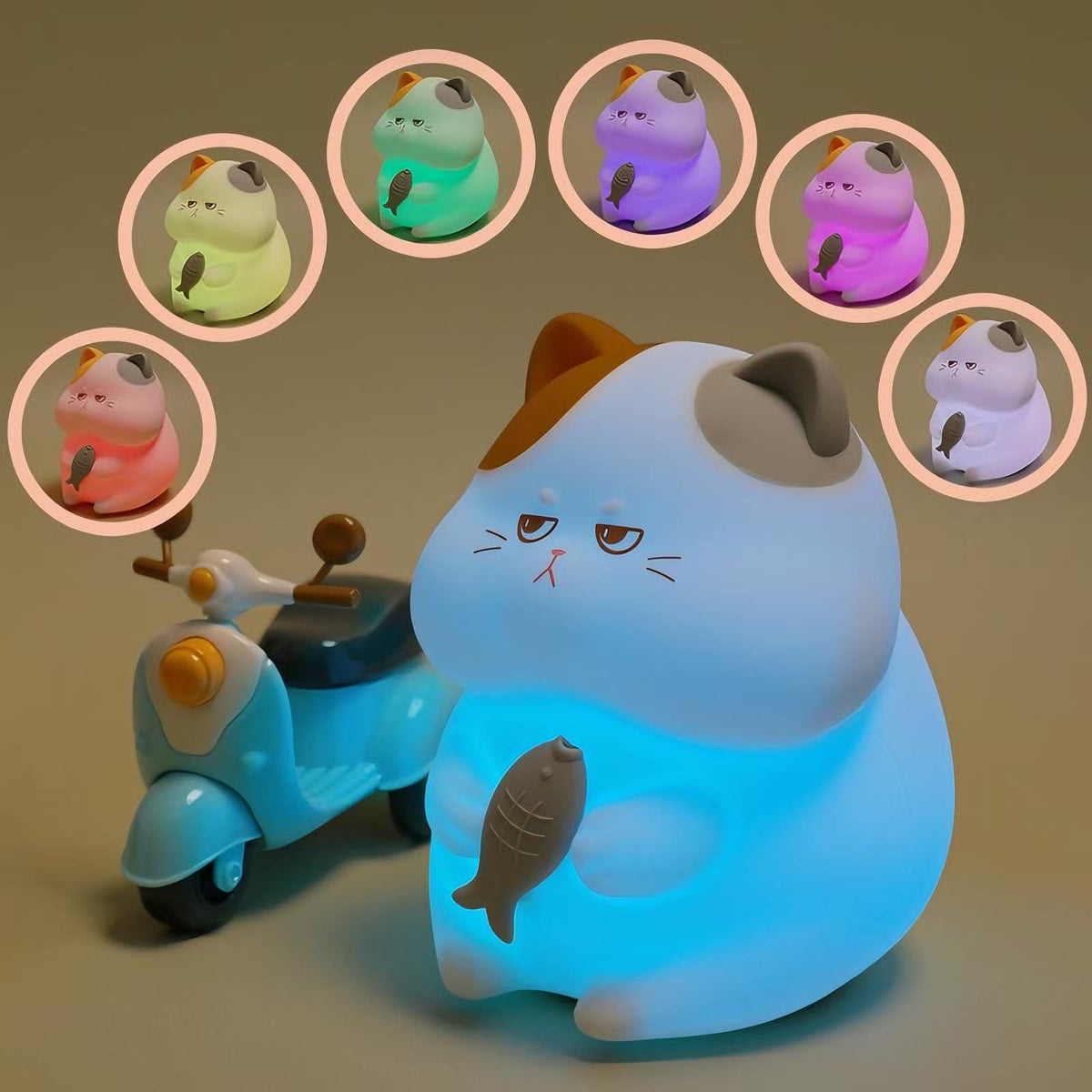 FAMIDUO Greedy Cat Night Light compact design for bedside charm and soft glow.
