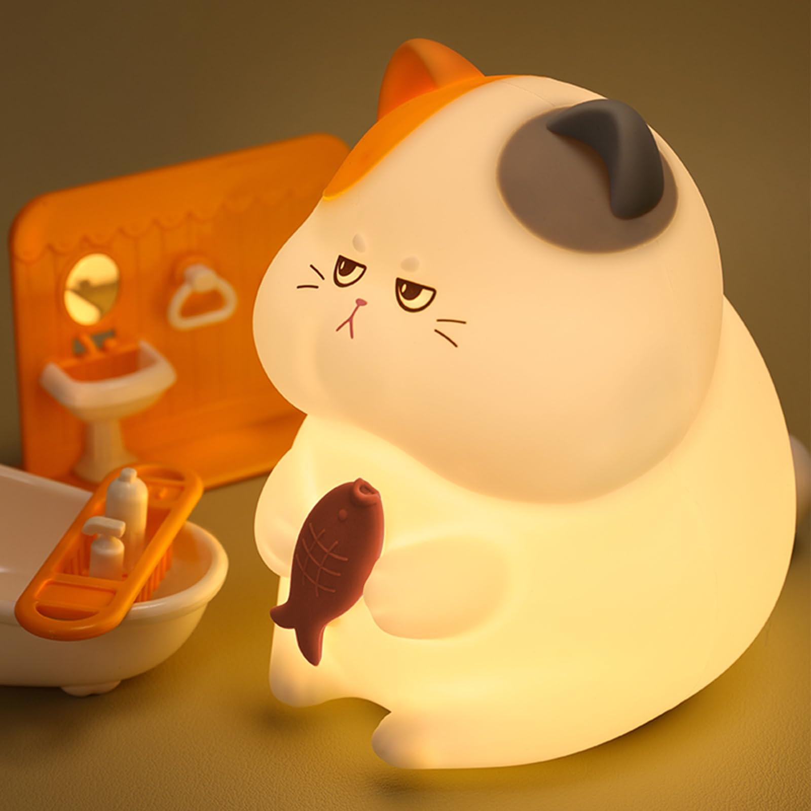 FAMIDUO Greedy Cat Night Light makes a charming gift for birthdays and holidays.