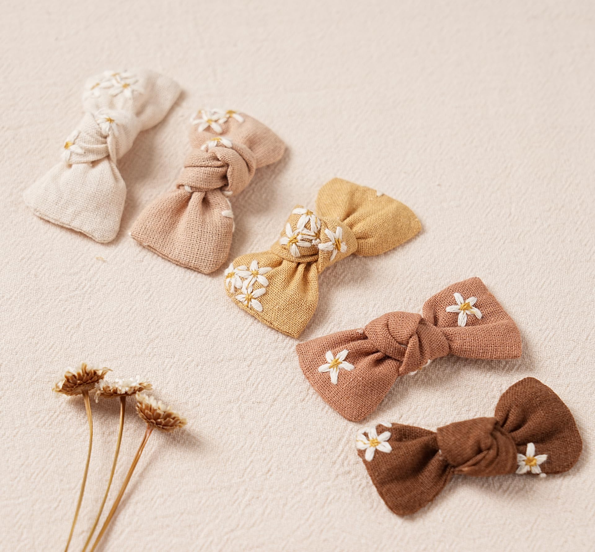 Fancy Clouds gift display card keeps bows pristine during gifting.