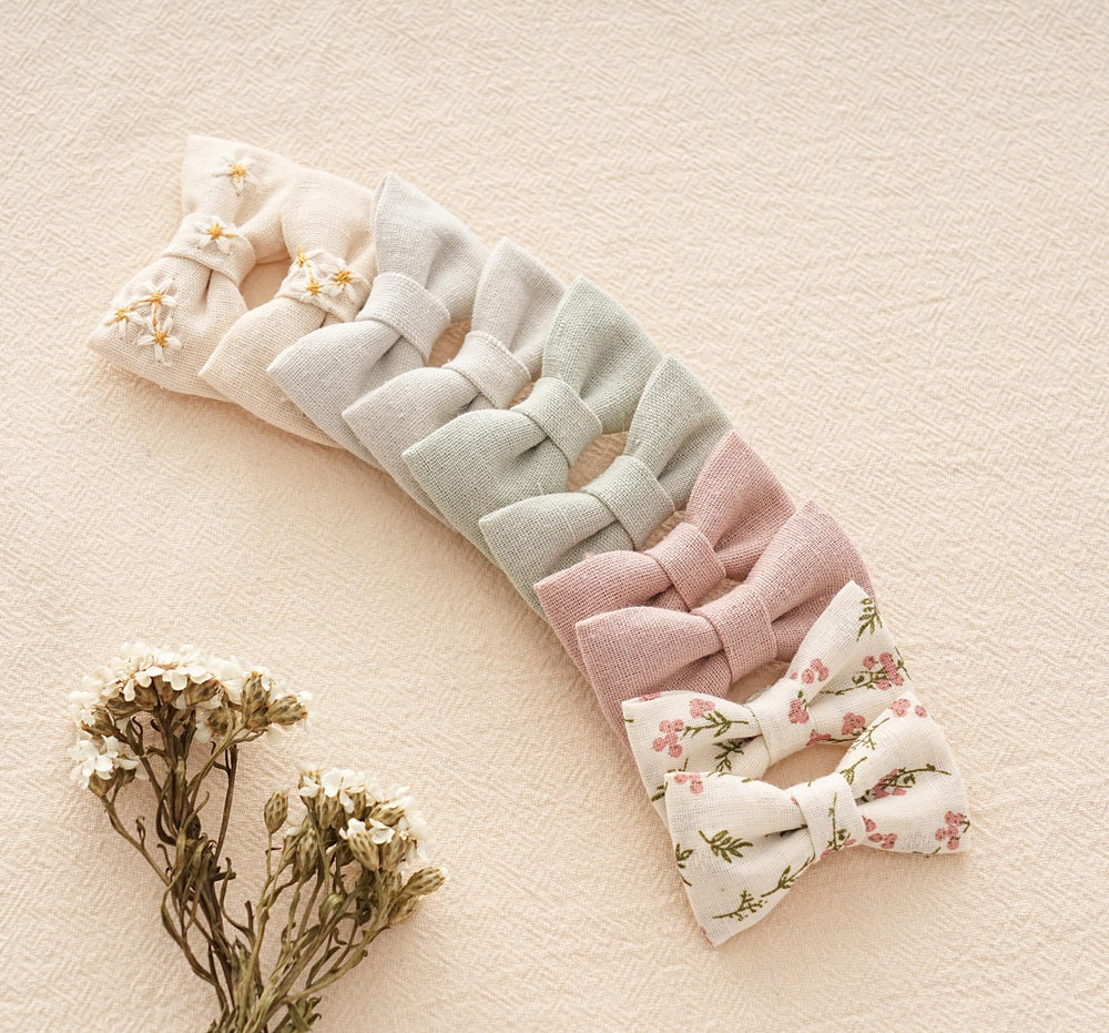 Fancy Clouds wildflower color series bow for spring outfits on toddlers