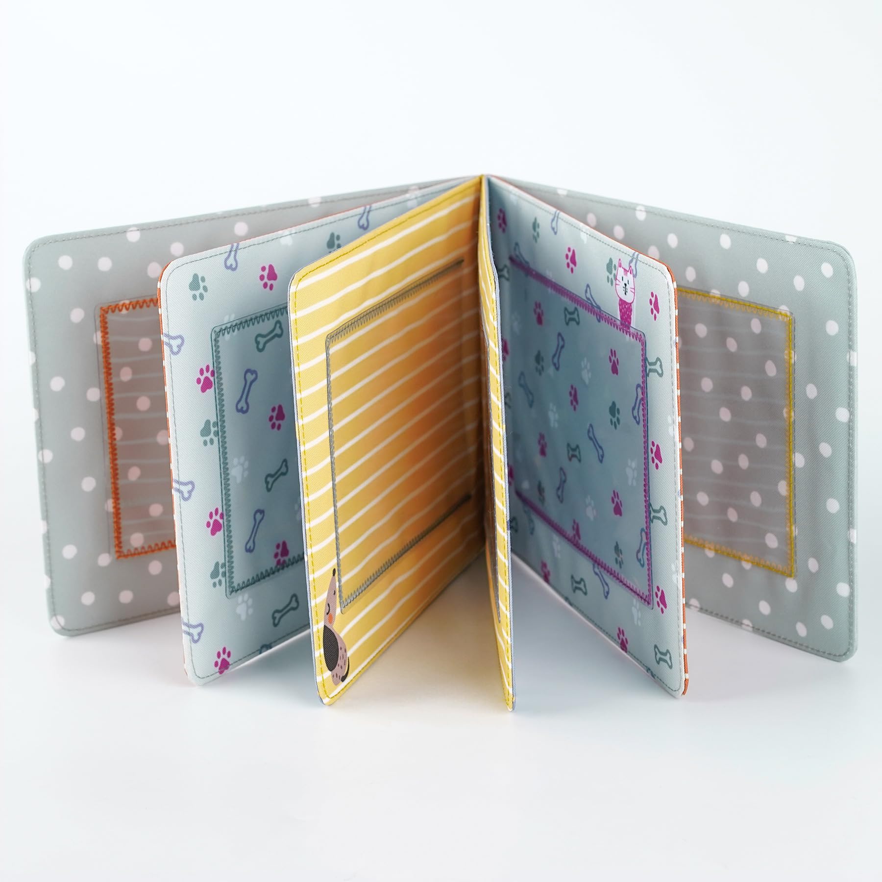 Fanna Baby Album safety features rounded edges ensure little hands explore safely.