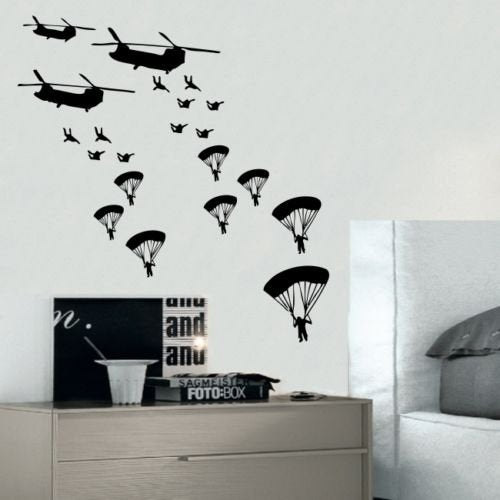 FARAMON Army Troops wall sticker bedroom display shows dynamic scene for a playful kids' living space.