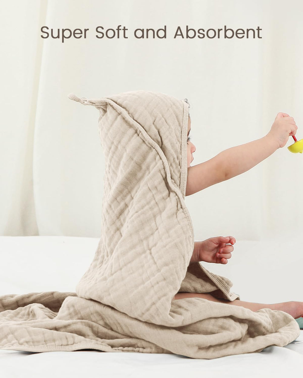 FAVERDIIY newborn hooded towel wrapped around baby for cozy post-bath warmth