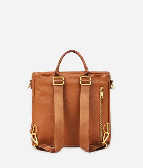 FAWN DESIGN mini half-round zipper-top provides easy access to contents.