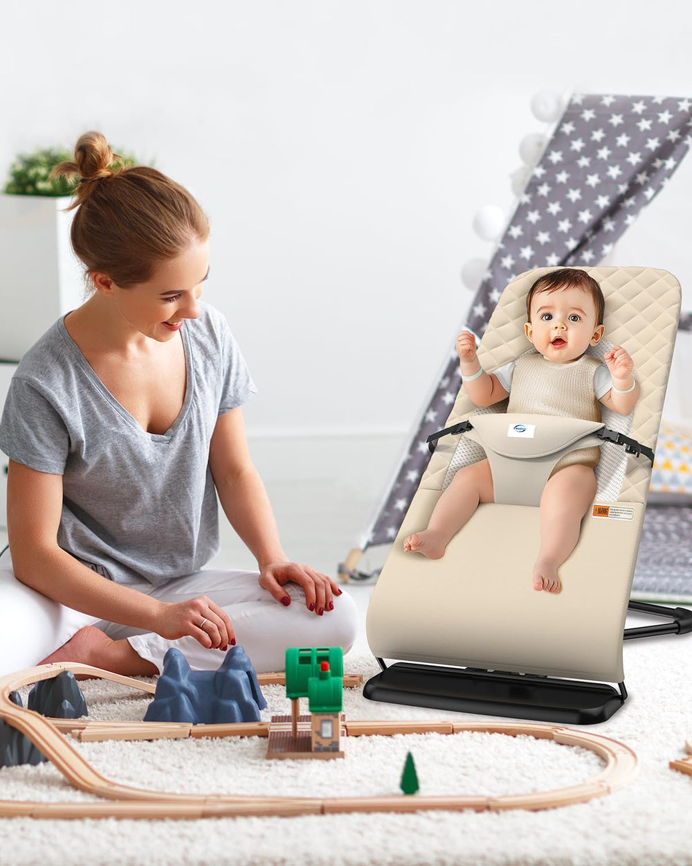 Feeplas baby bouncer-travel-carrier: ultra-portable for trips and outdoor use.