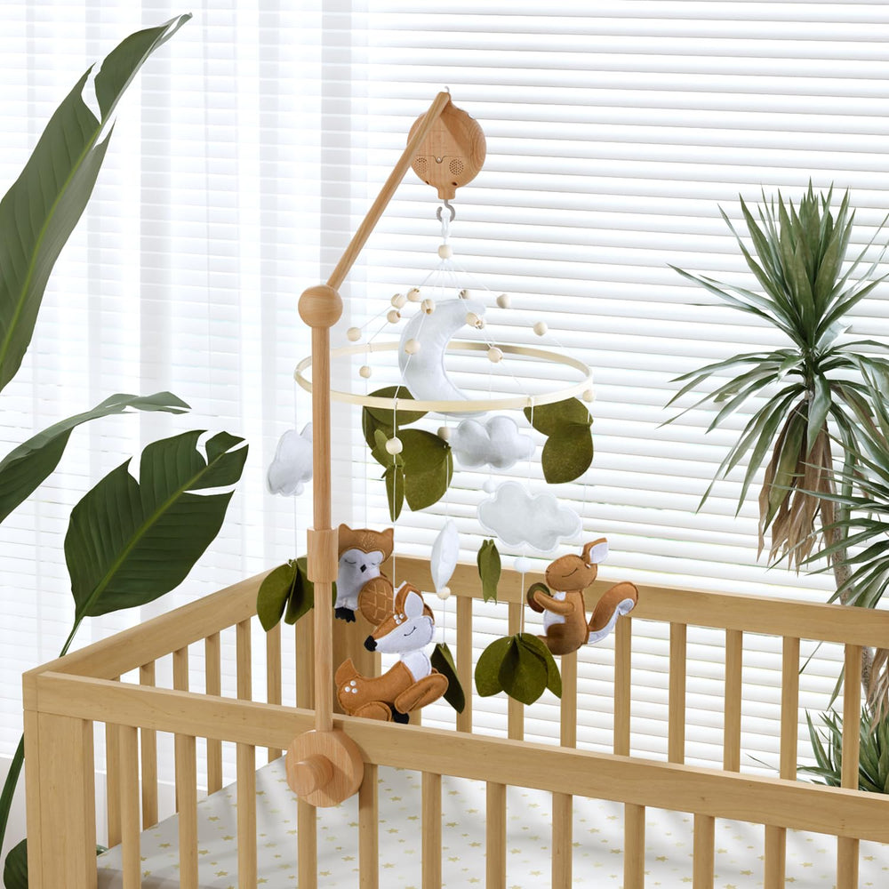 FEISIKE crib hanger highlights premium beech wood with silicone pads to protect crib rails
