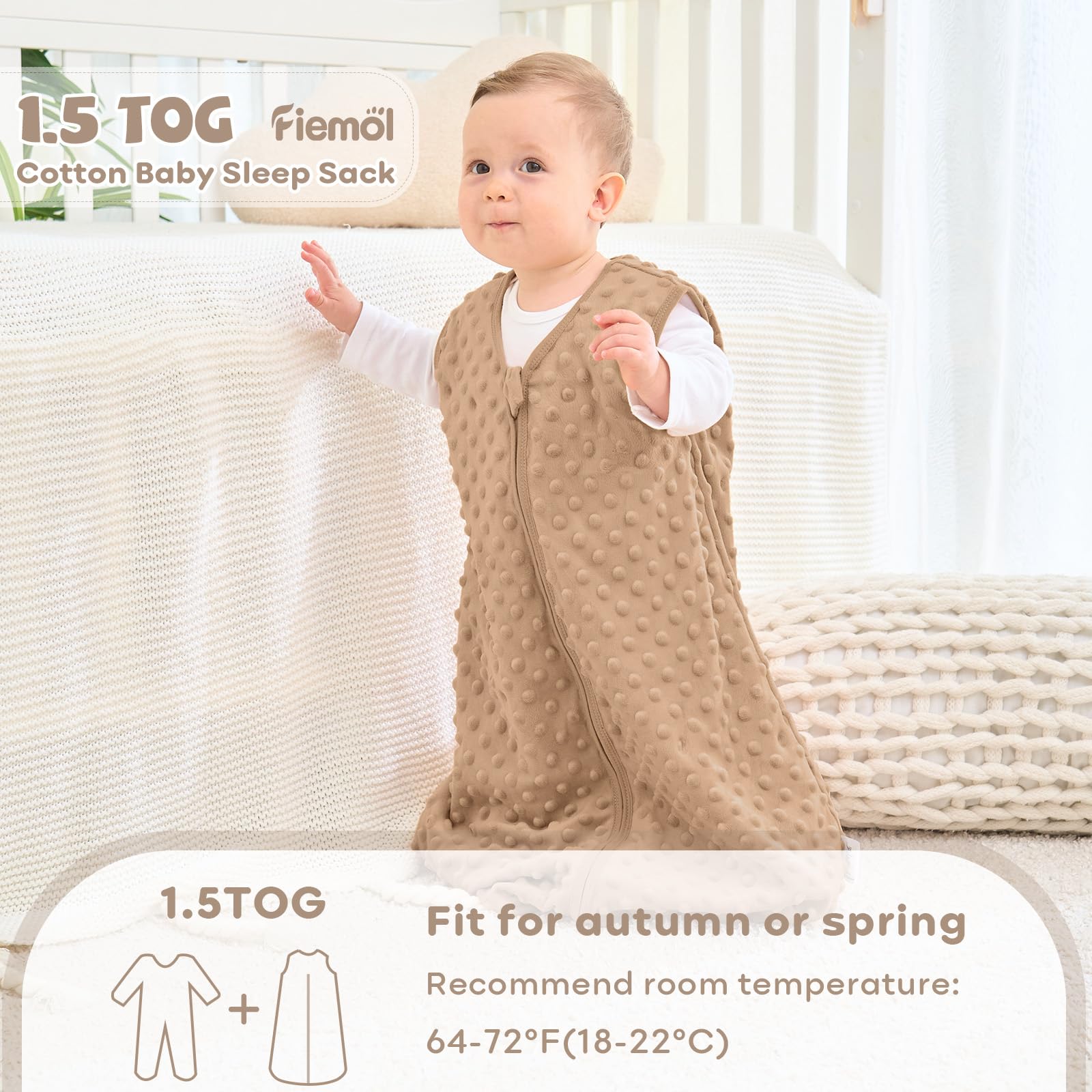 FIEMOL fleece sleep sack worn by baby during calm nap time