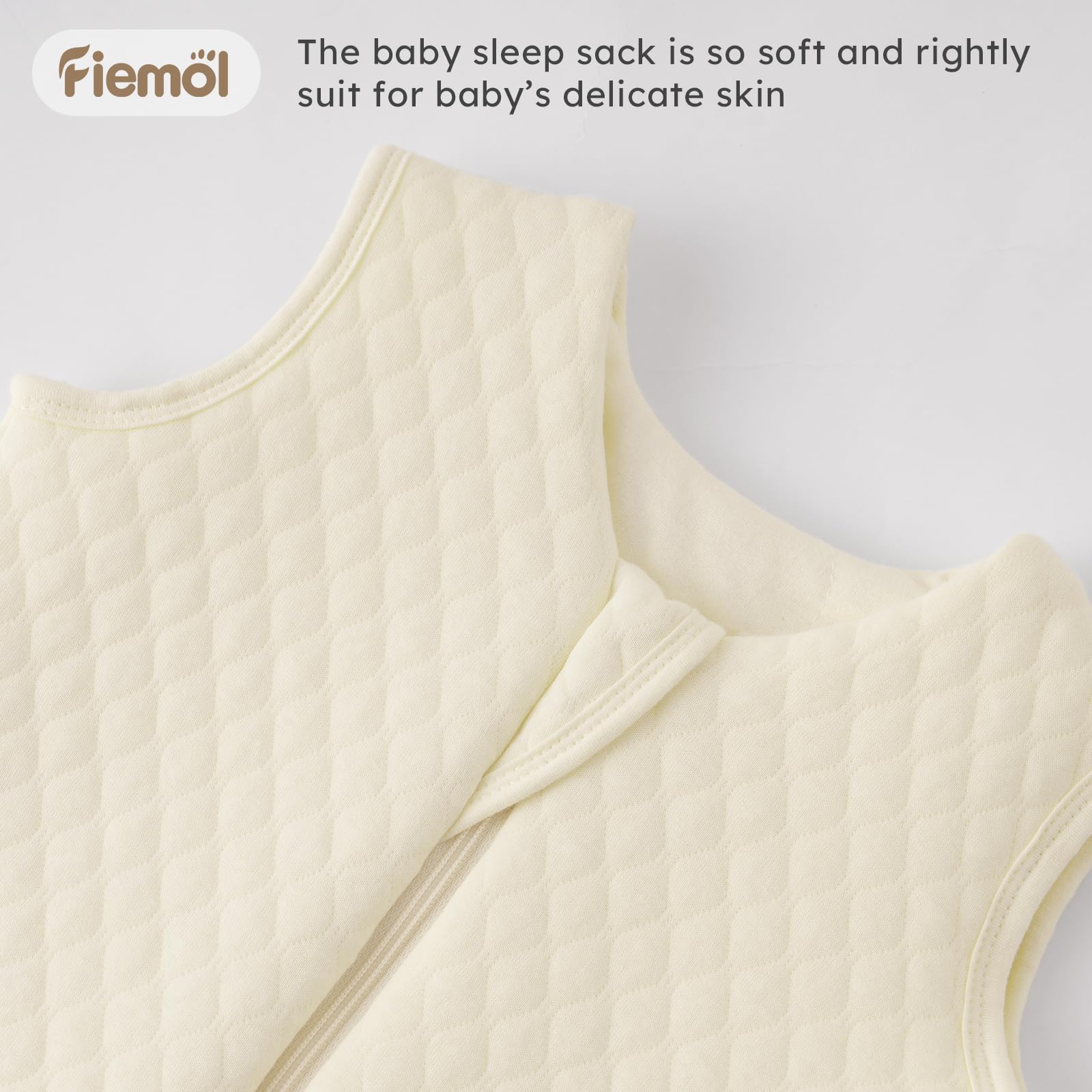 FIEMOL sleep sack in use illustrates a calm bedtime routine.