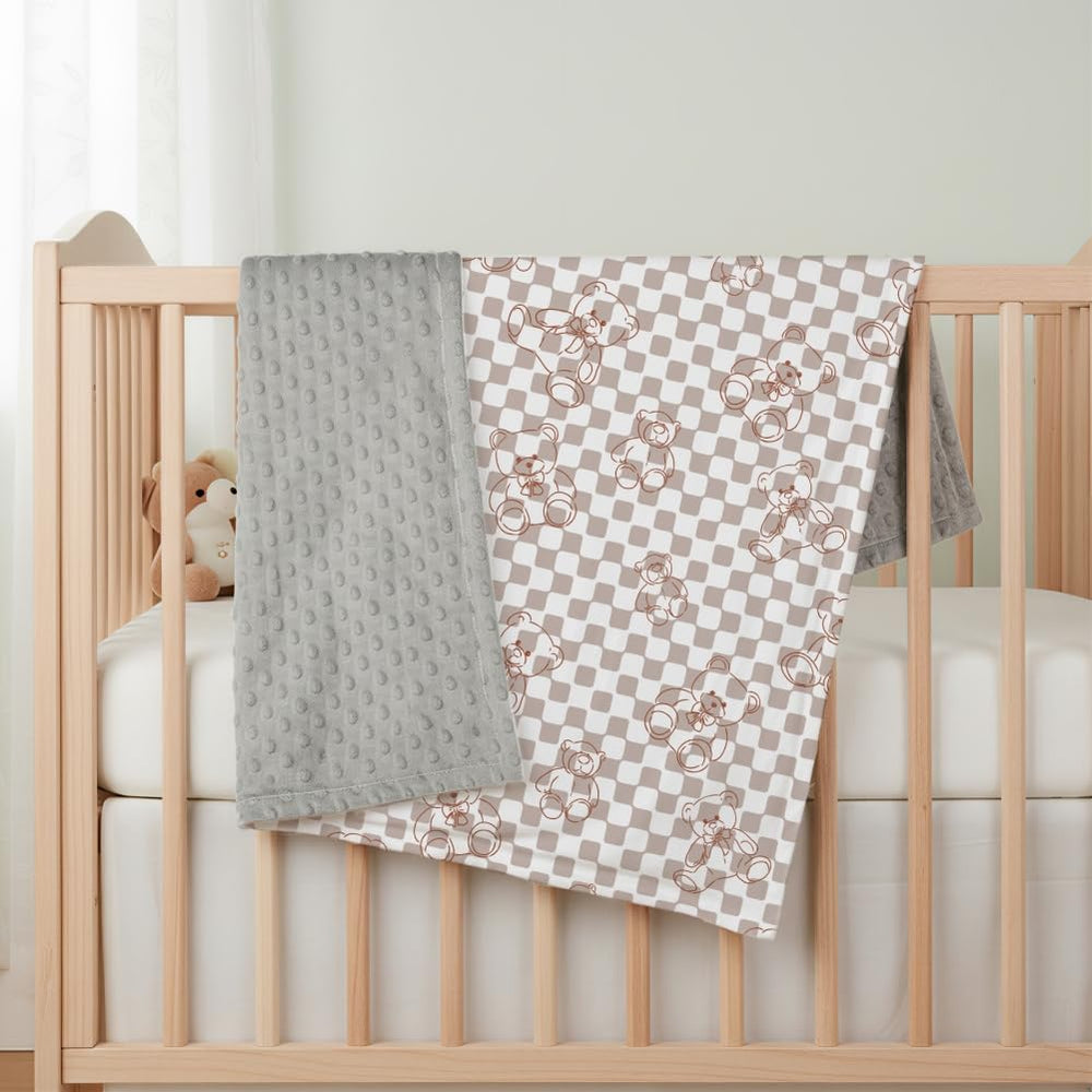 FIGEPO soft breathable baby blanket demonstrates light warmth and skin-friendly fabric