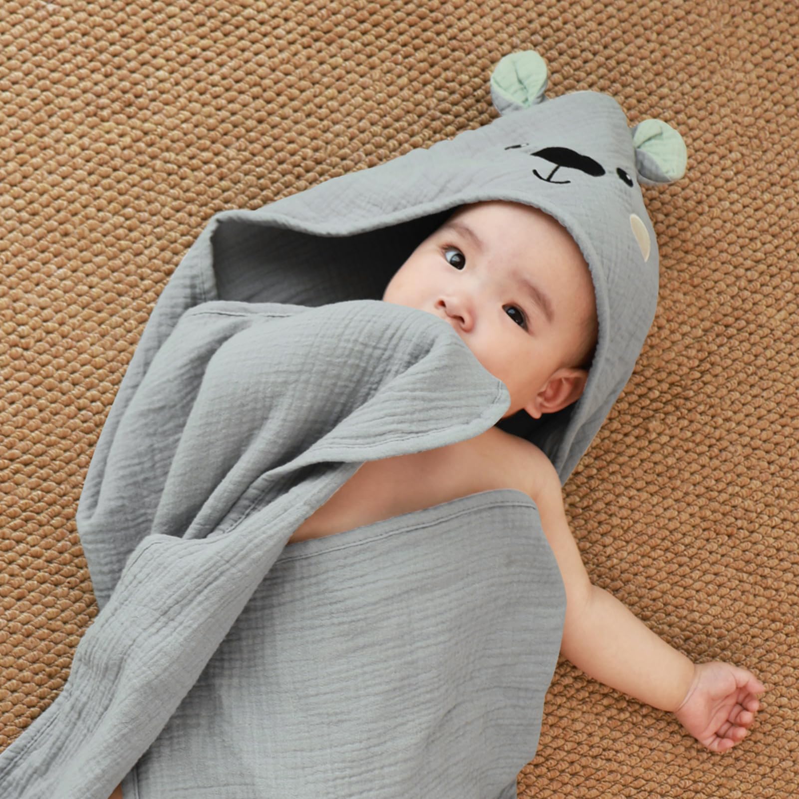 FIOBEE animal hood with ears embroidery adds charm to bath time