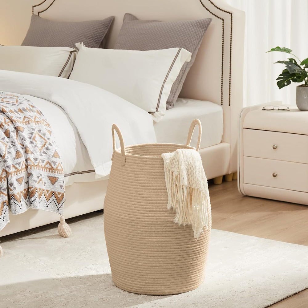 Fiona's magic folded shape returns with towels inside.