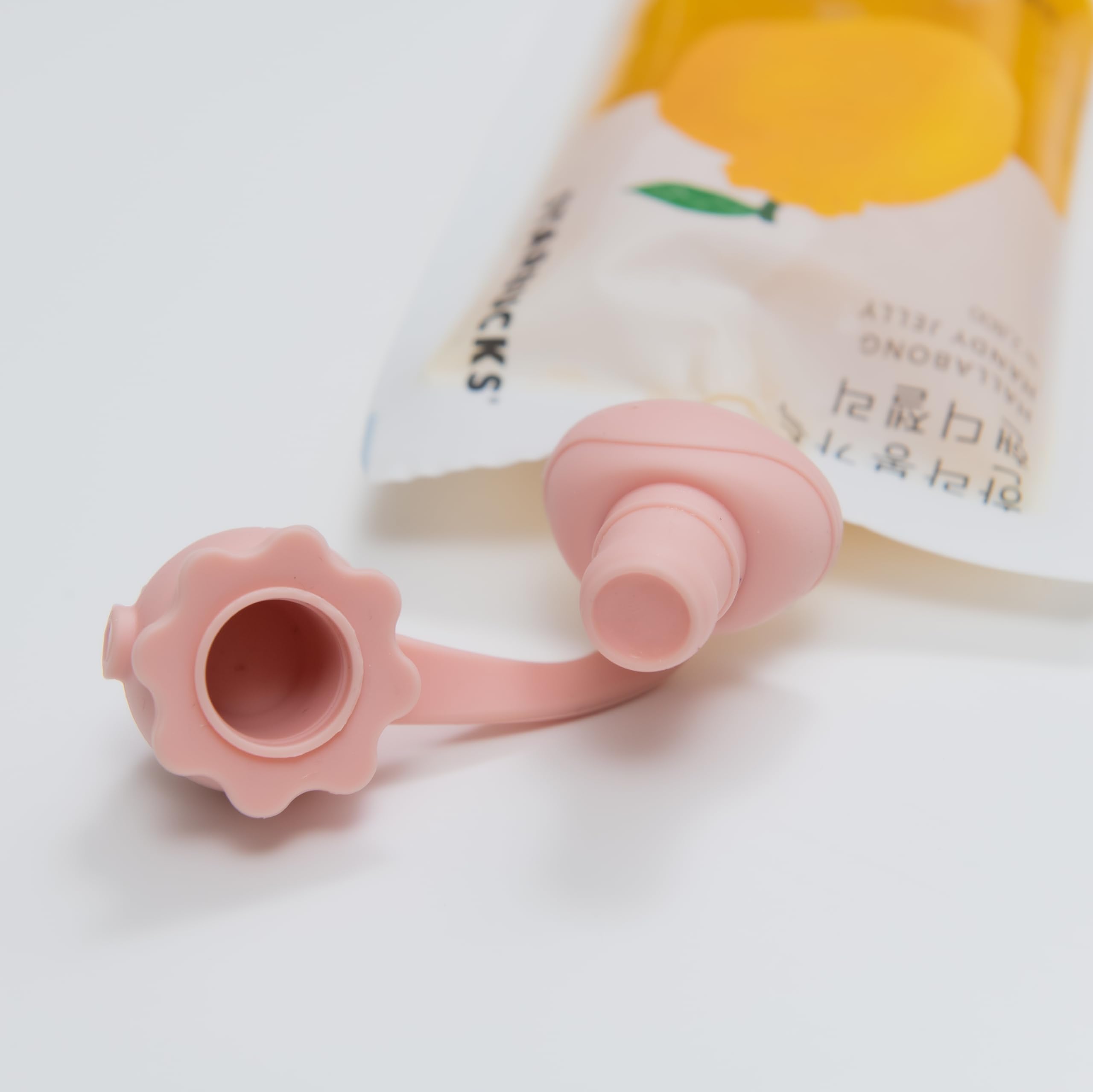 Firgi food-grade silicone ensures safe, reusable feeding accessories.