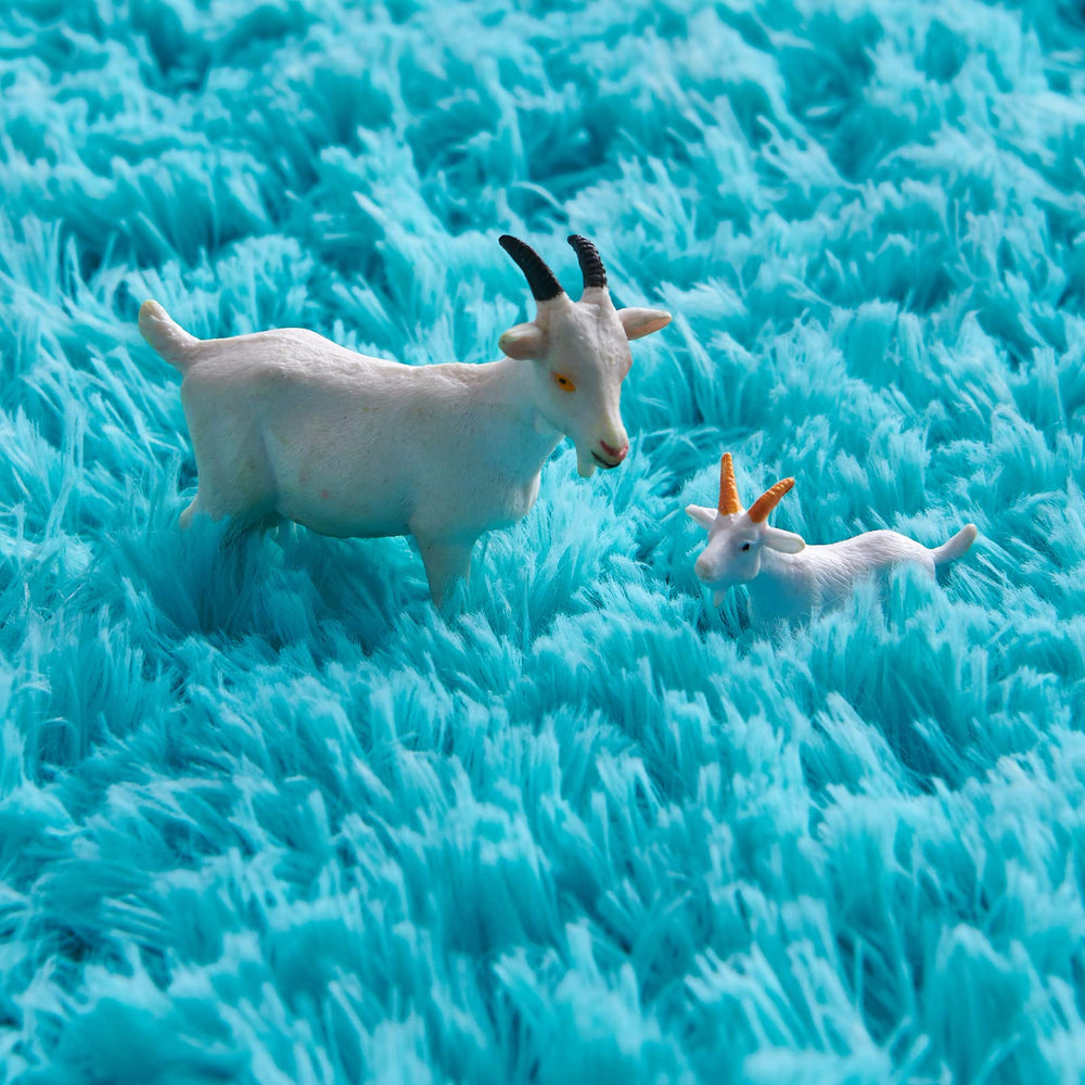 FJZFING blue round rug dense soft pile invites lounging and warm toes.