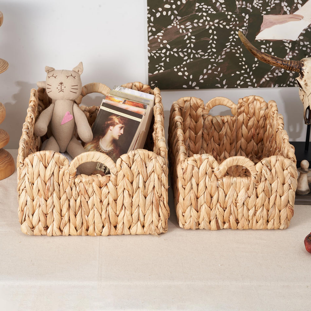 Floramill scalloped basket in bathroom – hides towels with natural style.