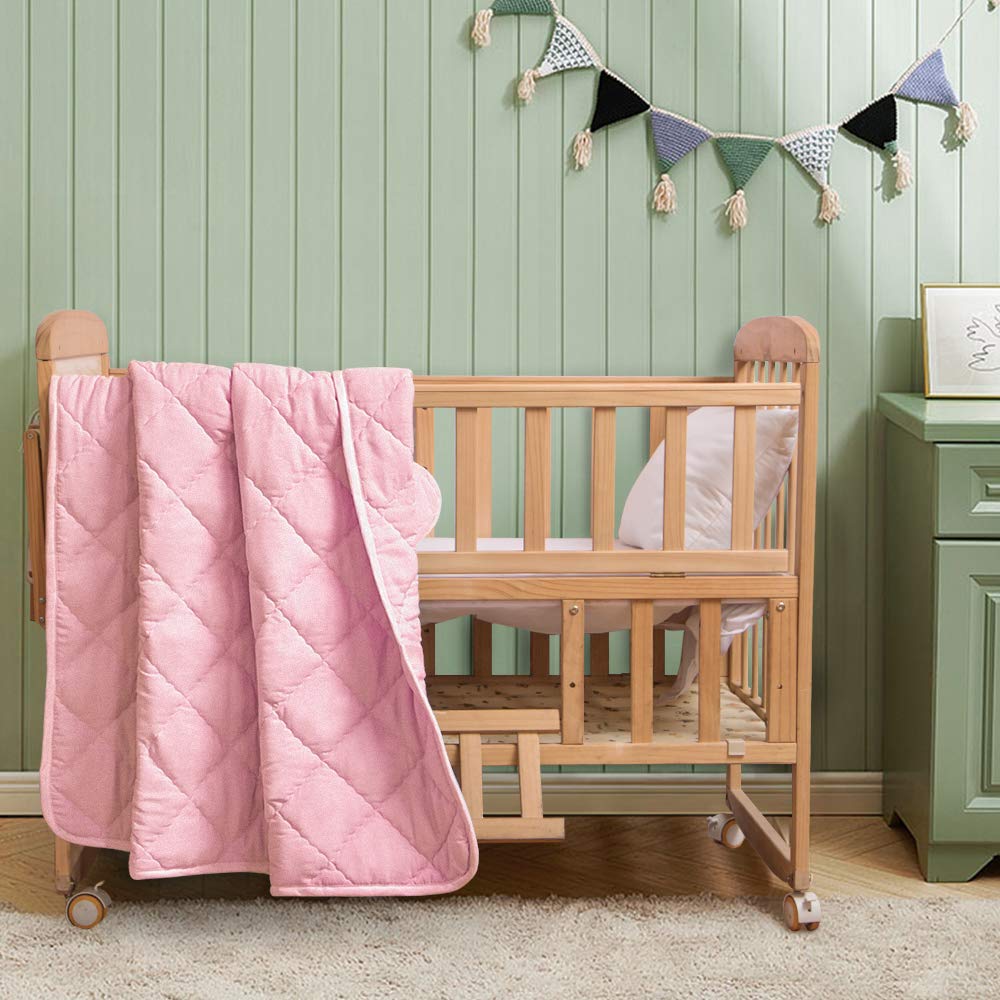 FLXXIE Care instructions demonstrate machine-washability and tumble-dry convenience.