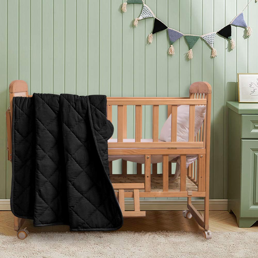 FLXXIE comforter doubles as stroller and travel blanket for on-the-go warmth