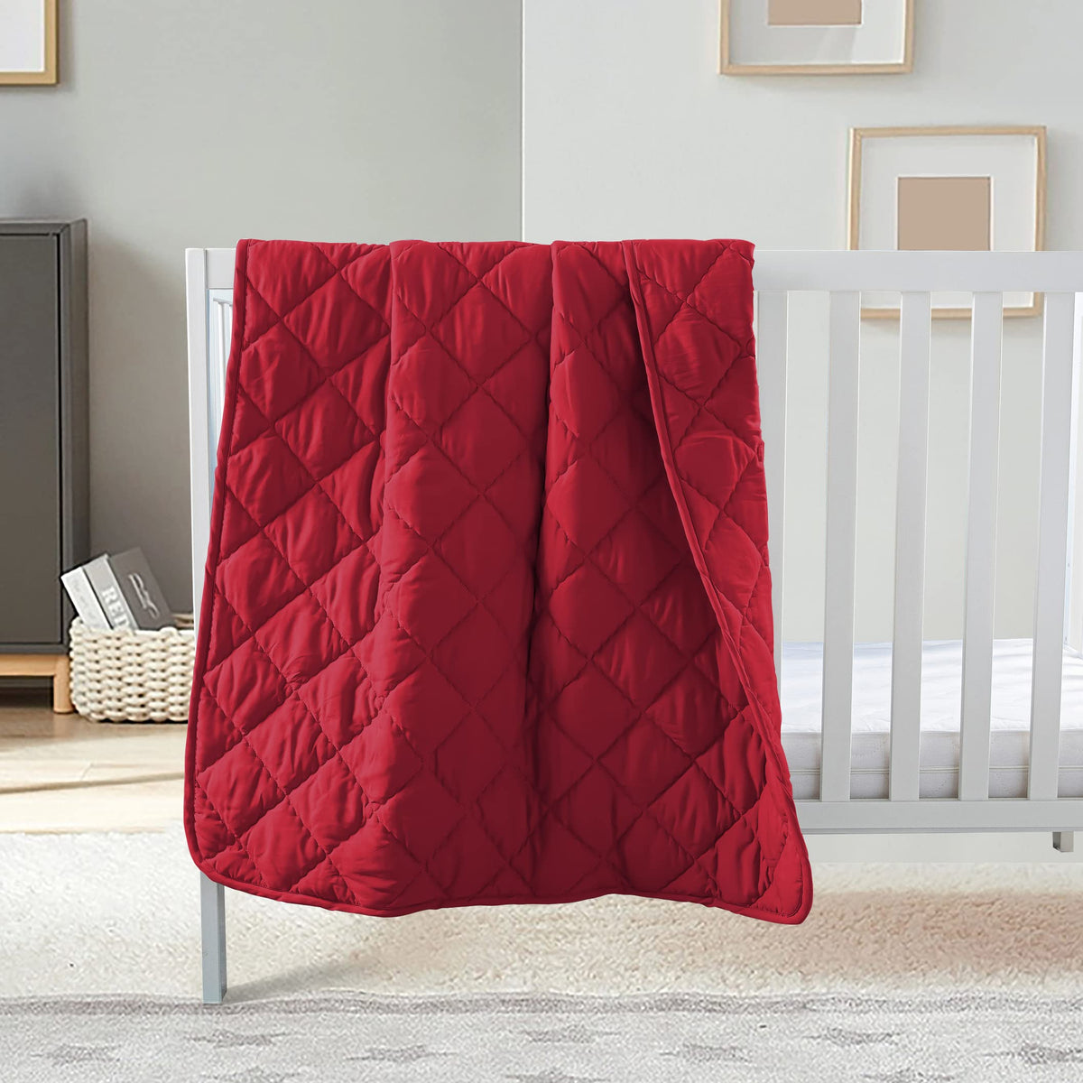 FLXXIE toddler comforter red setup highlighting lightweight warmth for stroller trips