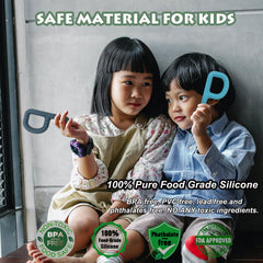 Flyaway easy-clean teething toys simplify daily hygiene and maintenance.