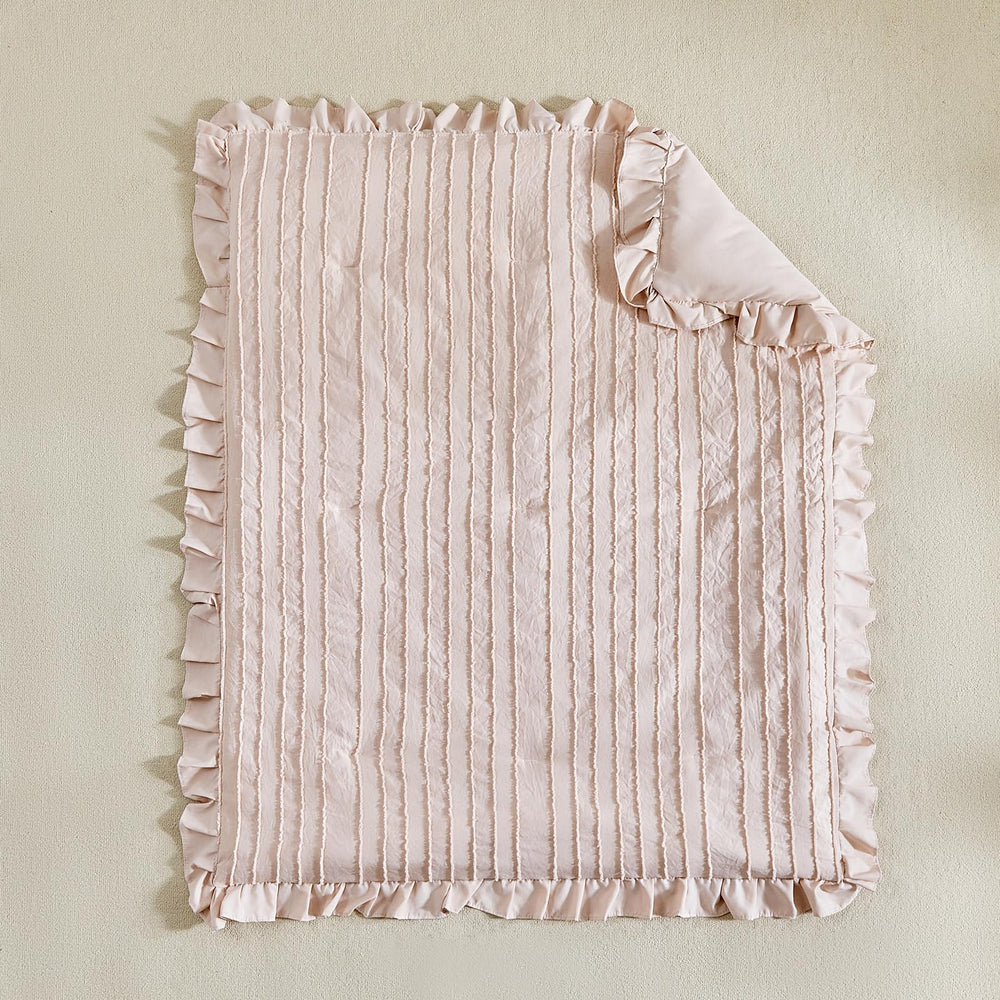 Flysheep soft baby bedding enhances a calming sleep space