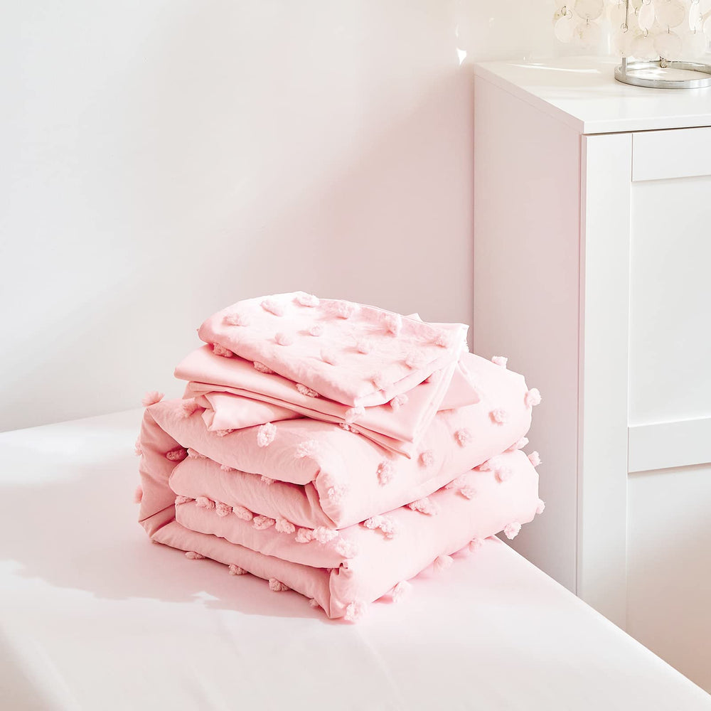 Flysheep microfiber bedding is soft, breathable, and easy to care for