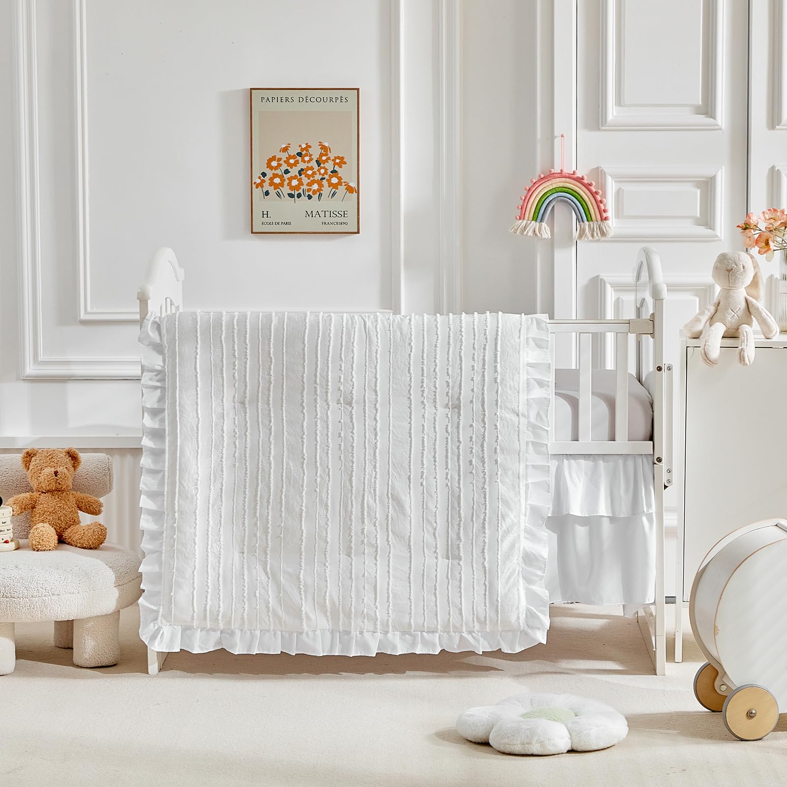 Flysheep fitted-sheet-crib closeup, 28x52, snug fit for standard crib.
