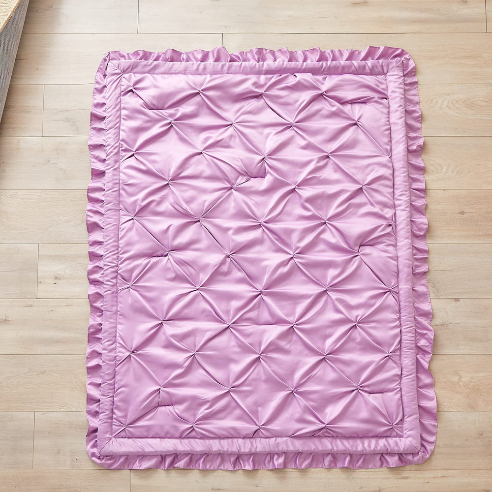 Flysheep ruffle fringe adds playful decor to toddler bedding